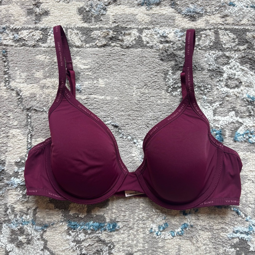 Victoria’s Secret Lightly Lined T-Shirt Bra - 34B